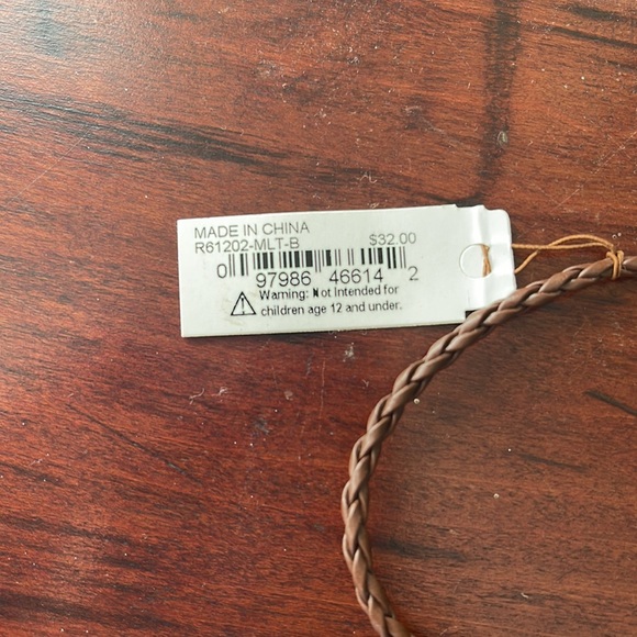 Tiger print Necklace - Picture 3 of 3